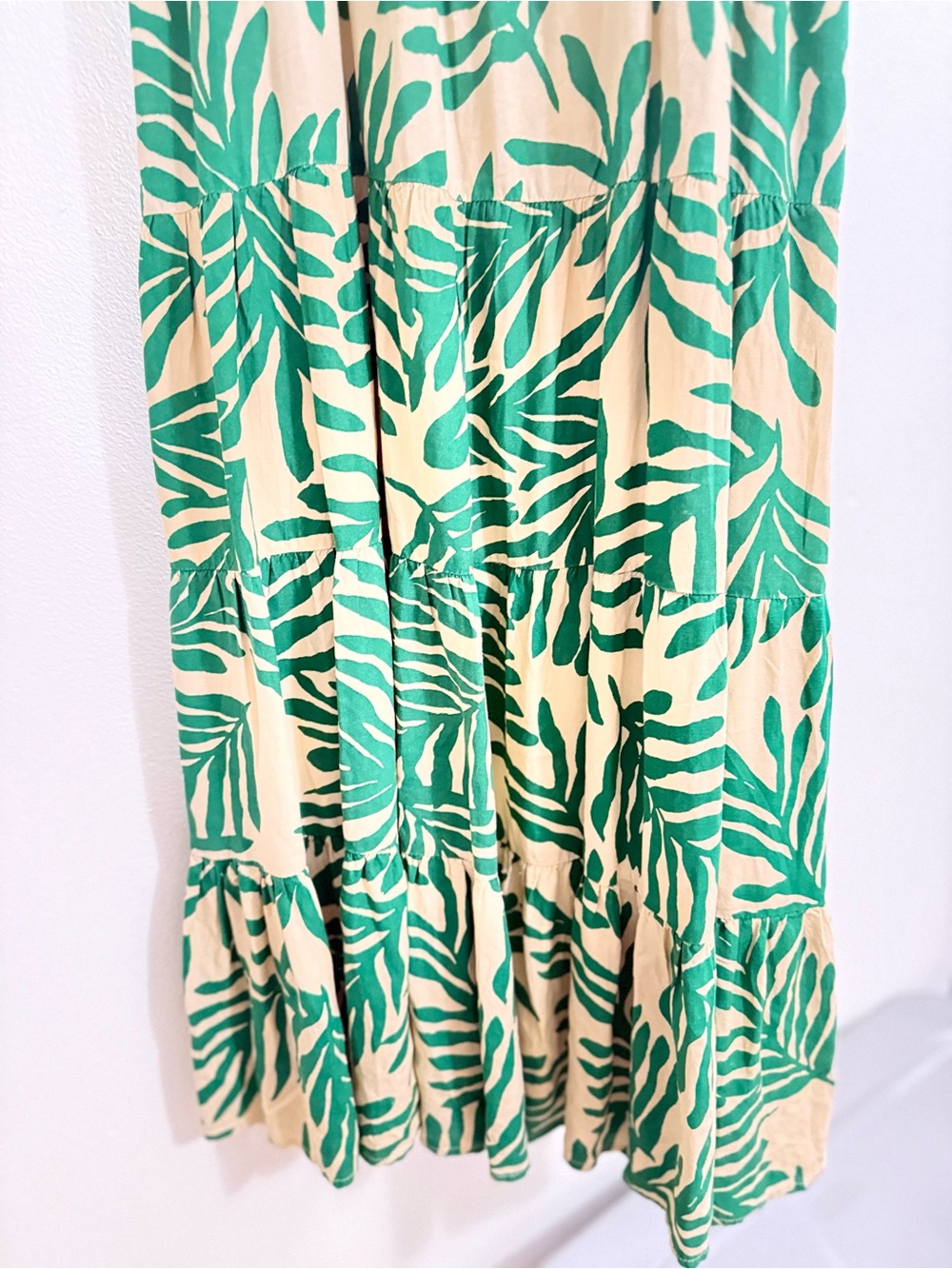 THML Green & Tan Palm Print Maxi Dress - Picture 5 of 8